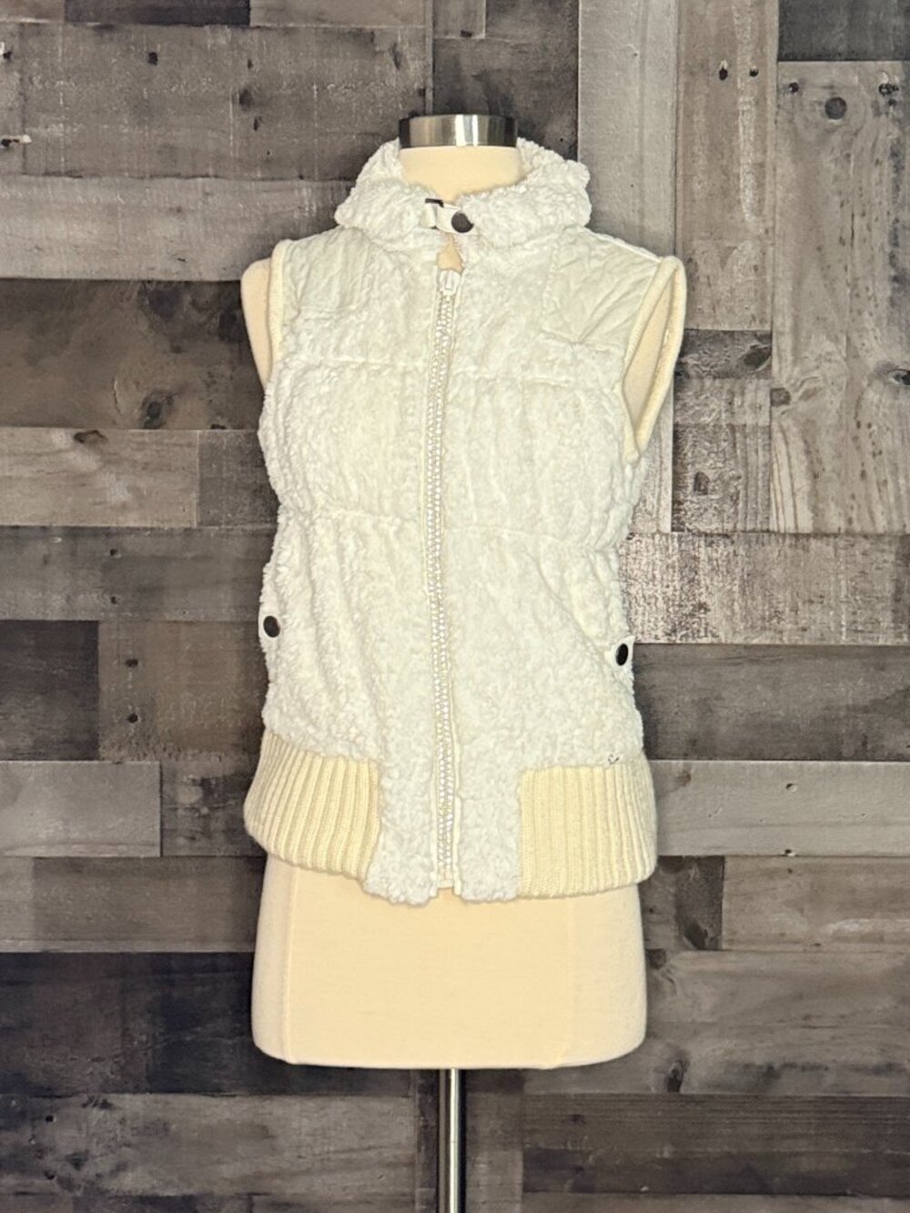 Powder River Outfitters faux fur vest small glam rhinestones western winter - Picture 11 of 11